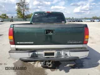 2002 Chevrolet Silverado 1500 LS z VIN 2GCEK19T621320904, wystawiony jako Copart lot #84950455 z przebiegiem 289 089 mil mil oraz Szkoda całkowita • Salvage title. Historia ofert i sprzedaży dostępna na DreamBid. Obrazek 6.