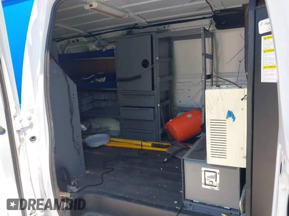 2014 Ford Econoline Cargo Commercial с VIN 1FTNE2ELXEDA12338, выставлен на аукционе IAAI как лот 42119983 с пробегом 99 394 миль миль и . История ставок и продаж доступна на DreamBid. Изображение 8.