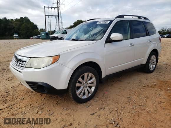 2013 Subaru Forester X Premium z VIN JF2SHADC0DH404307, wystawiony jako Copart lot #86260145 z przebiegiem 316 728 mil mil oraz Czysty tytuł • Clean title. Historia ofert i sprzedaży dostępna na DreamBid. Obrazek 1.