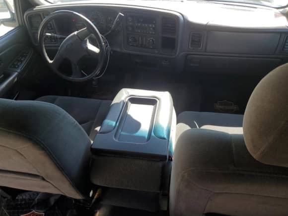 2005 Chevrolet Silverado 1500 LS с VIN 2GCEK13T551235906, выставлен на аукционе Copart как лот 84962985 с пробегом 163 657 миль миль и Списание • Salvage title. История ставок и продаж доступна на DreamBid. Изображение 8.
