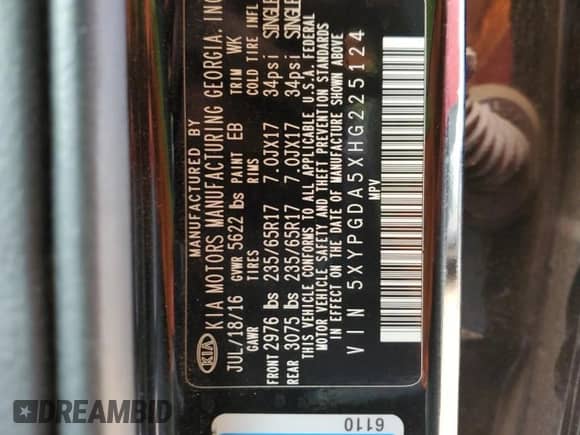 2017 Kia Sorento LX with VIN 5XYPGDA5XHG225124, listed as a Copart auction lot 53211245 with 141,244 mi miles and Clean title. Bid and sale history available at DreamBid. Image 13.