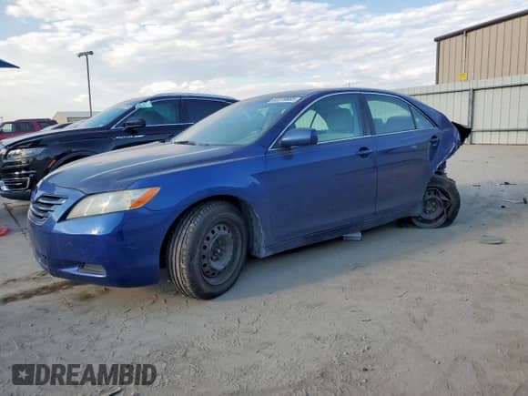 2007 Toyota Camry LE z VIN 4T1BE46K87U060004, wystawiony jako Copart lot #82319965 z przebiegiem 144 769 mil mil oraz Szkoda całkowita • Salvage title. Historia ofert i sprzedaży dostępna na DreamBid. Obrazek 1.
