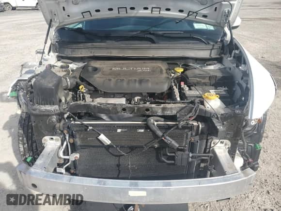 2016 Jeep Cherokee Latitude с VIN 1C4PJMCB0GW341020, выставлен на аукционе Copart как лот 84867825 с пробегом 93 782 миль миль и Списание • Salvage title. История ставок и продаж доступна на DreamBid. Изображение 12.