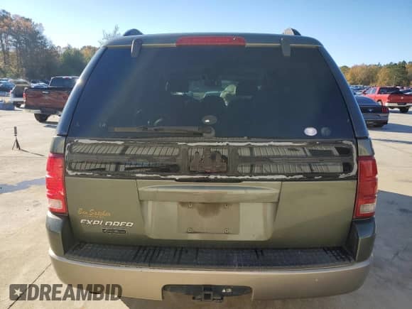2004 Ford Explorer Eddie Bauer with VIN 1FMZU64K44UA81041, listed as a Copart auction lot 84689544 with 207,572 mi miles and Salvage title. Bid and sale history available at DreamBid. Image 6.