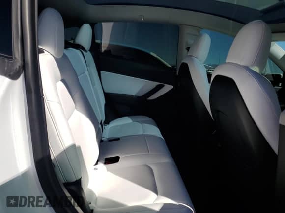 2021 Tesla Model Y Long Range with VIN 5YJYGDEEXMF112483, listed as a Copart auction lot 68286045 with 54,154 mi miles and Salvage title. Bid and sale history available at DreamBid. Image 11.