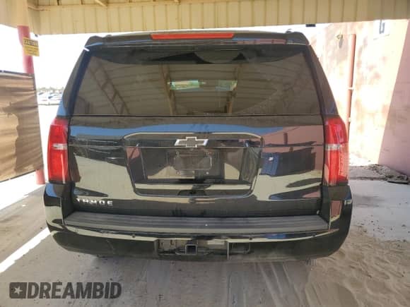 2019 Chevrolet Tahoe LT z VIN 1GNSKBKC9KR377051, wystawiony jako Copart lot #57666115 z przebiegiem 62 665 mil mil oraz Szkoda całkowita • Salvage title. Historia ofert i sprzedaży dostępna na DreamBid. Obrazek 6.