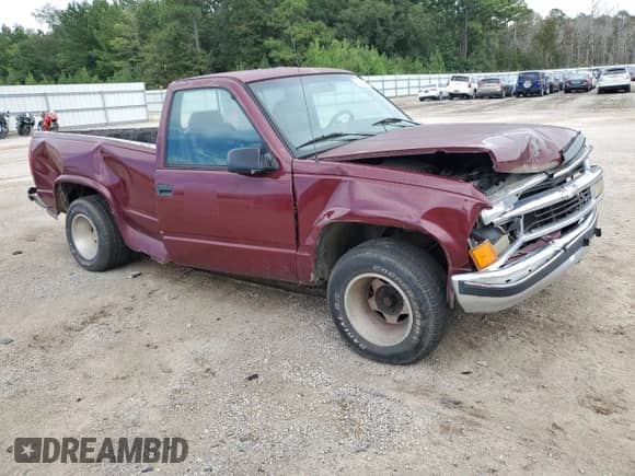 1997 Chevrolet Silverado 1500 with VIN 1GBEC14R7VZ191984, listed as a Copart auction lot 70491194 with 271,724 mi miles and Salvage title. Bid and sale history available at DreamBid. Image 4.