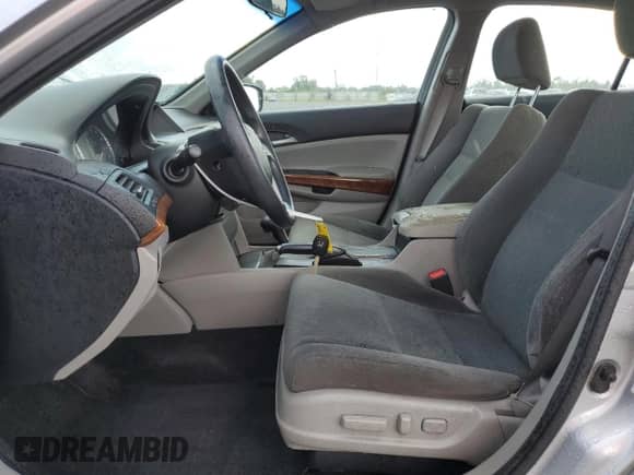 2011 Honda Accord EX with VIN 1HGCP2F7XBA063548, listed as a Copart auction lot 85502335 with 84,928 mi miles and Salvage title. Bid and sale history available at DreamBid. Image 7.