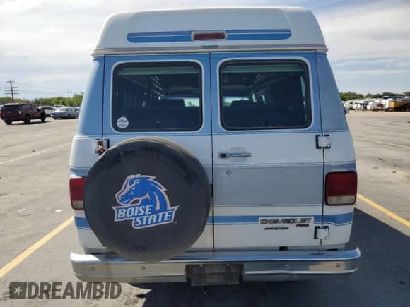 1995 Chevrolet Chevy Van с VIN 1GBEG25K2SF146377, выставлен на аукционе Copart как лот 62151705 с пробегом 128 590 миль миль и Списание • Salvage title. История ставок и продаж доступна на DreamBid. Изображение 6.
