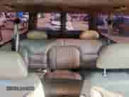 1997 Chevrolet Tahoe z VIN 3GNEK18RXVG160065, wystawiony jako Copart lot #72078125 z przebiegiem 209 504 mil mil oraz Szkoda całkowita • Salvage title. Historia ofert i sprzedaży dostępna na DreamBid. Obrazek 10.