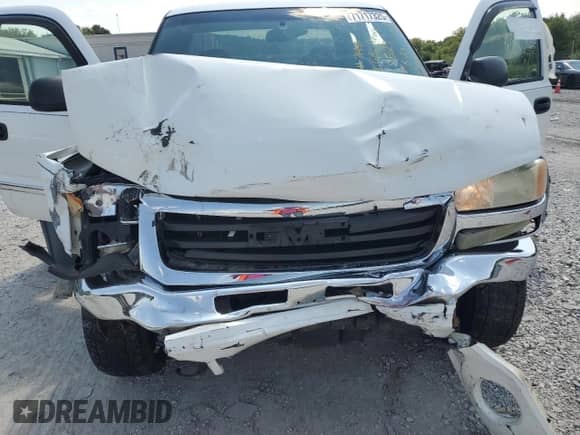 2004 GMC Sierra 1500 SLE z VIN 1GTEK19V44Z328527, wystawiony jako Copart lot #71717325 z przebiegiem Nie podano mil oraz Czysty tytuł • Clean title. Historia ofert i sprzedaży dostępna na DreamBid. Obrazek 11.