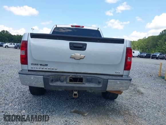 2010 Chevrolet Silverado 1500 LTZ with VIN 3GCRKTE37AG294399, listed as a IAAI auction lot 42594267 with 361,299 mi miles and . Bid and sale history available at DreamBid. Image 16.