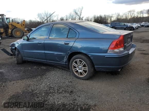 2007 Volvo S60 2.5L Turbo с VIN YV1RH592472623955, выставлен на аукционе Copart как лот 82886134 с пробегом 215 204 миль миль и Списание • Salvage title. История ставок и продаж доступна на DreamBid. Изображение 2.