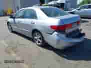 2005 Honda Accord EX-L z VIN JHMCM56855C003749, wystawiony jako IAAI lot #42535546 z przebiegiem 134 132 mil mil oraz . Historia ofert i sprzedaży dostępna na DreamBid. Obrazek 3.