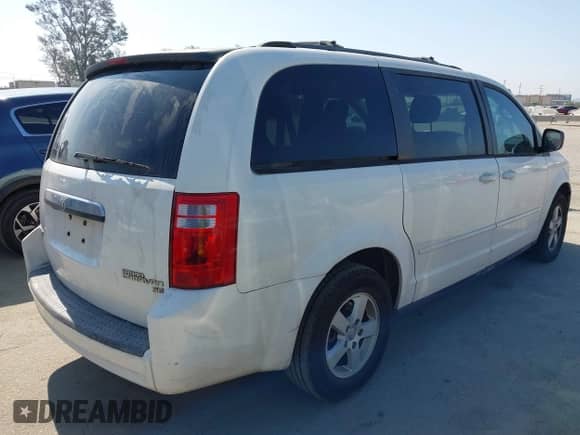 2010 Dodge Grand Caravan SE z VIN 2D4RN4DE5AR237793, wystawiony jako IAAI lot #42837195 z przebiegiem 267 873 mil mil oraz . Historia ofert i sprzedaży dostępna na DreamBid. Obrazek 4.