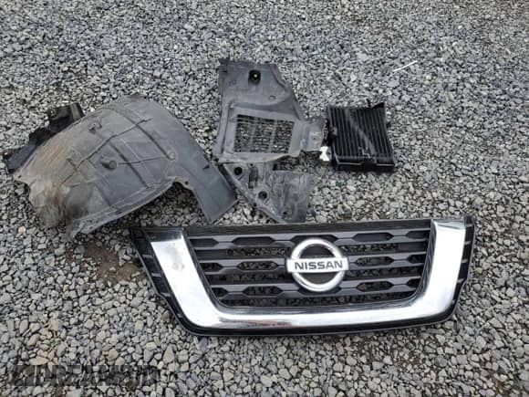 2019 Nissan Pathfinder SV with VIN 5N1DR2MN5KC593926, listed as a Copart auction lot 69218735 with 97,295 mi miles and Salvage title. Bid and sale history available at DreamBid. Image 13.