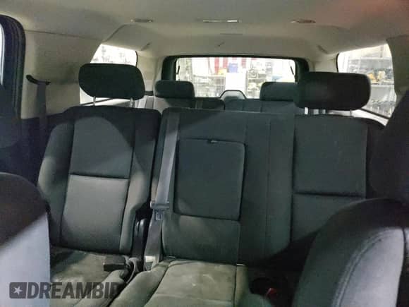 2010 Chevrolet Suburban LS с VIN 1GNUKHE39AR233277, выставлен на аукционе Copart как лот 51633035 с пробегом 242 598 миль миль и Чистый • Clean title. История ставок и продаж доступна на DreamBid. Изображение 10.