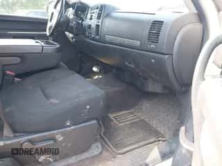 2013 Chevrolet Silverado 1500 LT z VIN 1GCRKSE72DZ406379, wystawiony jako IAAI lot #43131862 z przebiegiem 128 317 mil mil oraz . Historia ofert i sprzedaży dostępna na DreamBid. Obrazek 5.