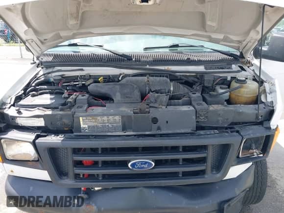 2007 Ford Econoline Cargo Commercial z VIN 1FTNE24L57DA53187, wystawiony jako IAAI lot #42302365 z przebiegiem Nie podano mil oraz . Historia ofert i sprzedaży dostępna na DreamBid. Obrazek 10.