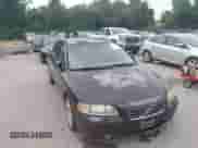 2005 Volvo S60 с VIN YV1RH592452459250, выставлен на аукционе IAAI как лот 42611610 с пробегом 91 005 миль миль и . История ставок и продаж доступна на DreamBid. Изображение 6.