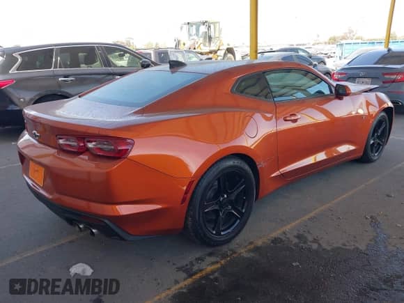 2024 Chevrolet Camaro 3LT with VIN 1G1FD1RS8R0120319, listed as a IAAI auction lot 42190934 with 19,385 mi miles and . Bid and sale history available at DreamBid. Image 4.