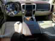 2018 Ram 1500 Longhorn z VIN 1C6RR7PT9JS203987, wystawiony jako Copart lot #85315175 z przebiegiem 53 864 mil mil oraz Szkoda całkowita • Salvage title. Historia ofert i sprzedaży dostępna na DreamBid. Obrazek 8.