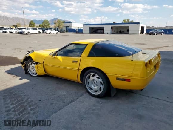 1993 Chevrolet Corvette with VIN 1G1YY23P8P5110218, listed as a Copart auction lot 71235025 with 63,615 mi miles and Salvage title. Bid and sale history available at DreamBid. Image 2.