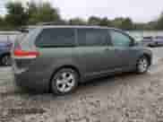 2011 Toyota Sienna LE with VIN 5TDKK3DC0BS048459, listed as a Copart auction lot 82567835 with 281,199 mi miles and Clean title. Bid and sale history available at DreamBid. Image 3.