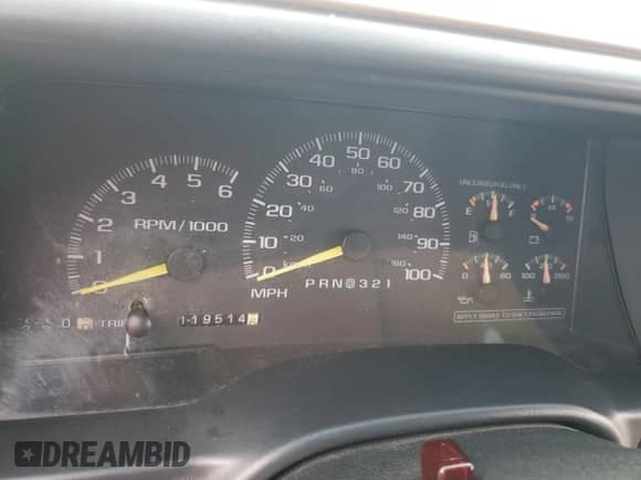1997 Chevrolet Silverado 1500 with VIN 1GCEC14M0VZ131240, listed as a Copart auction lot 83833085 with 119,514 mi miles and Non repairable. Bid and sale history available at DreamBid. Image 9.
