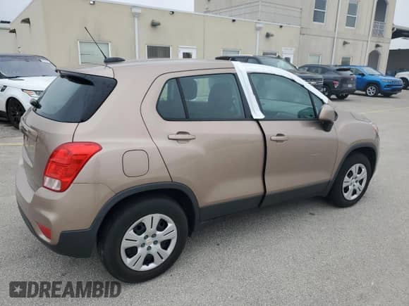 2018 Chevrolet Trax LS с VIN 3GNCJKSB9JL410747, выставлен на аукционе Copart как лот 55364925 с пробегом Не указан миль и Списание • Salvage title. История ставок и продаж доступна на DreamBid. Изображение 3.