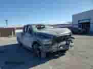 2019 Ram 1500 Warlock z VIN 1C6RR7GG5KS639434, wystawiony jako Copart lot #56520185 z przebiegiem Nie podano mil oraz Szkoda całkowita • Salvage title. Historia ofert i sprzedaży dostępna na DreamBid. Obrazek 13.