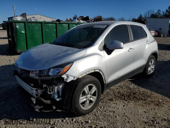 2021 Chevrolet Trax LS с VIN KL7CJKSB2MB340679, выставлен на аукционе Copart как лот 42037475 с пробегом 33 346 миль миль и Списание • Salvage title. История ставок и продаж доступна на DreamBid. Изображение 1.