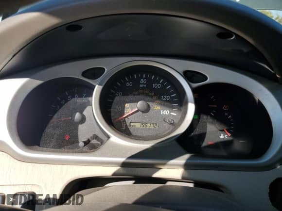 2004 Toyota Highlander с VIN JTEEP21AX40037871, выставлен на аукционе Copart как лот 81948385 с пробегом 195 178 миль миль и Списание • Salvage title. История ставок и продаж доступна на DreamBid. Изображение 9.