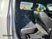 2022 Ram 1500 Laramie z VIN 1C6SRFJT0NN182360, wystawiony jako Copart lot #84590195 z przebiegiem Nie podano mil oraz Nie do naprawy • Non repairable. Historia ofert i sprzedaży dostępna na DreamBid. Obrazek 10.