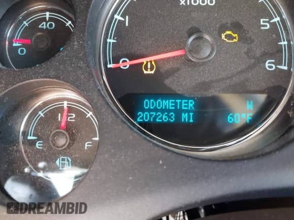 2012 Chevrolet Suburban LTZ с VIN 1GNSKKE77CR101774, выставлен на аукционе IAAI как лот 41614875 с пробегом 207 263 миль миль и . История ставок и продаж доступна на DreamBid. Изображение 16.