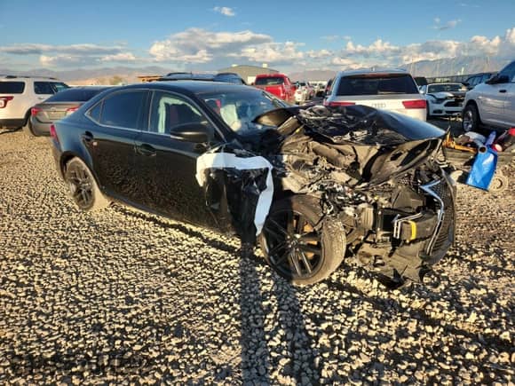 2014 Lexus IS 250 with VIN JTHCF1D22E5009143, listed as a Copart auction lot 82290985 with 190,778 mi miles and Salvage title. Bid and sale history available at DreamBid. Image 4.