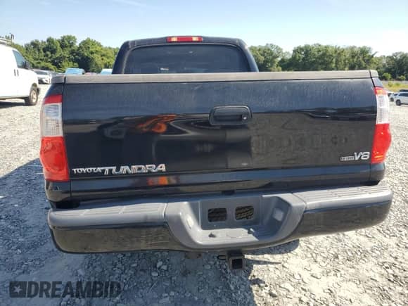 2006 Toyota Tundra Limited z VIN 5TBET38146S513245, wystawiony jako Copart lot #66327755 z przebiegiem 235 659 mil mil oraz Szkoda całkowita • Salvage title. Historia ofert i sprzedaży dostępna na DreamBid. Obrazek 6.