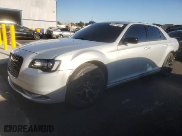 2019 Chrysler 300 Touring with VIN 2C3CCAAG6KH609926, listed as a Copart auction lot 80406865 with 104,699 mi miles and Salvage title. Bid and sale history available at DreamBid. Image 1.