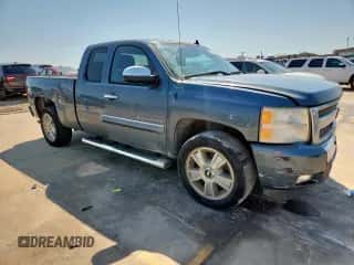 2011 Chevrolet Silverado 1500 LT z VIN 1GCRCSE07BZ399085, wystawiony jako Copart lot #71647585 z przebiegiem 127 812 mil mil oraz Szkoda całkowita • Salvage title. Historia ofert i sprzedaży dostępna na DreamBid. Obrazek 4.