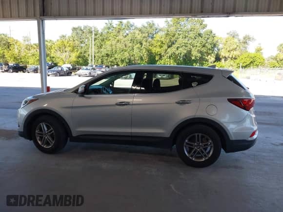 2017 Hyundai Santa Fe 2.4L z VIN 5XYZT3LB1HG496347, wystawiony jako IAAI lot #43306805 z przebiegiem 126 233 mil mil oraz . Historia ofert i sprzedaży dostępna na DreamBid. Obrazek 15.