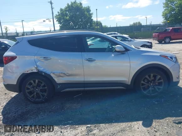 2018 Hyundai Santa Fe Ultimate с VIN 5XYZWDLA1JG534489, выставлен на аукционе IAAI как лот 42289672 с пробегом 93 198 миль миль и . История ставок и продаж доступна на DreamBid. Изображение 13.