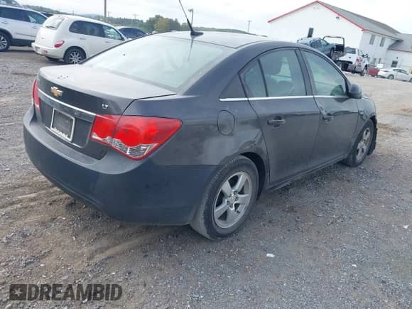 2014 Chevrolet Cruze 1LT with VIN 1G1PC5SB8E7338769, listed as a IAAI auction lot 43186564 with 115,065 mi miles and . Bid and sale history available at DreamBid. Image 4.