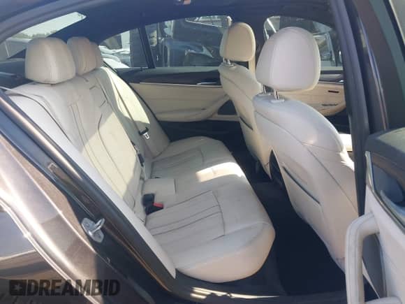 2017 BMW 5 Series 540i с VIN WBAJE5C30HG913690, выставлен на аукционе IAAI как лот 42366930 с пробегом 69 066 миль миль и . История ставок и продаж доступна на DreamBid. Изображение 8.