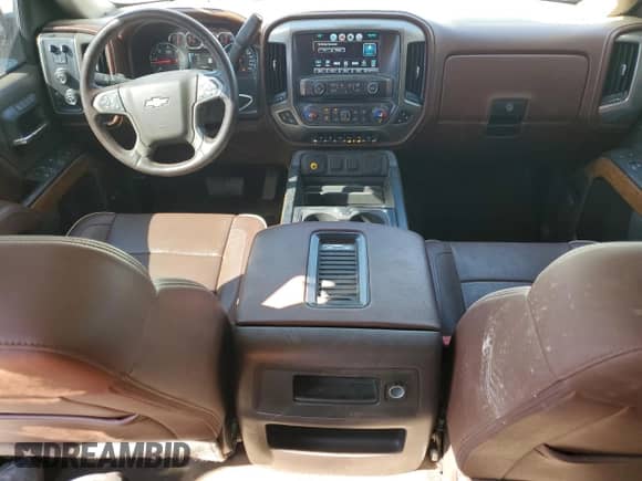 2017 Chevrolet Silverado 1500 High Country с VIN 3GCUKTEJXHG216945, выставлен на аукционе Copart как лот 85794395 с пробегом 129 032 миль миль и Списание • Salvage title. История ставок и продаж доступна на DreamBid. Изображение 8.