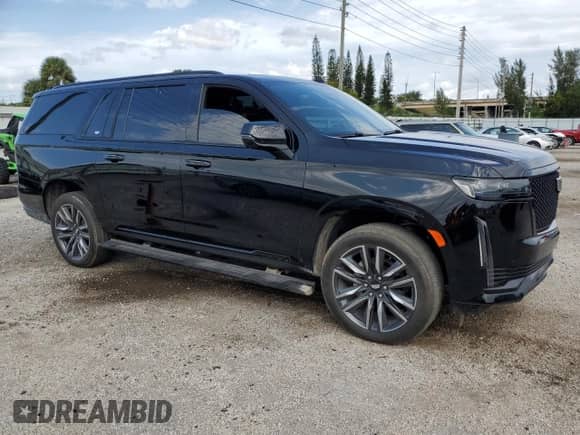 2021 Cadillac Escalade z VIN 1GYS3PKL6MR288828, wystawiony jako Copart lot #78219414 z przebiegiem 22 362 mil mil oraz Czysty tytuł • Clean title. Historia ofert i sprzedaży dostępna na DreamBid. Obrazek 4.