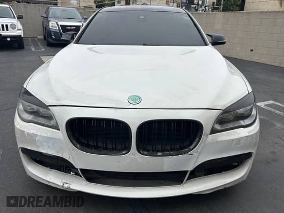 2013 BMW 7 Series 750Li xDrive с VIN WBAYF8C5XDD139832, выставлен на аукционе IAAI как лот 42487869 с пробегом 149 480 миль миль и . История ставок и продаж доступна на DreamBid. Изображение 6.