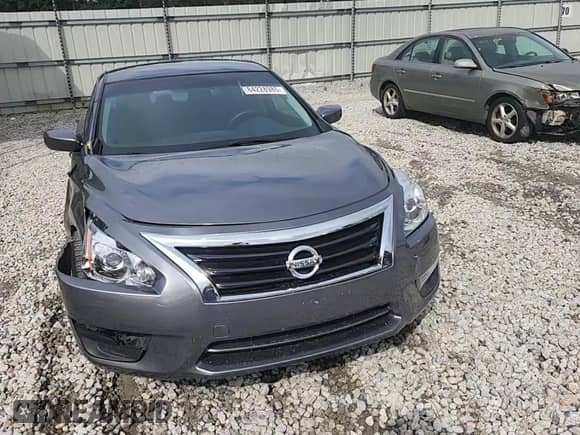 2015 Nissan Altima S с VIN 1N4AL3AP7FC280666, выставлен на аукционе Copart как лот 84228985 с пробегом 143 211 миль миль и На запчасти • Non repairable. История ставок и продаж доступна на DreamBid. Изображение 13.