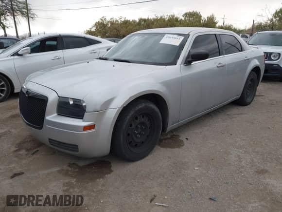 2008 Chrysler 300 LX with VIN 2C3LA43R98H145660, listed as a IAAI auction lot 42655051 with 128,816 mi miles and . Bid and sale history available at DreamBid. Image 17.