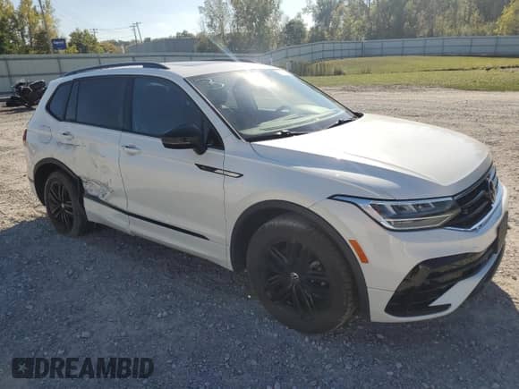 2022 Volkswagen Tiguan SE R-Line Black с VIN 3VV8B7AX3NM086718, выставлен на аукционе Copart как лот 85096255 с пробегом 47 525 миль миль и Списание • Salvage title. История ставок и продаж доступна на DreamBid. Изображение 4.