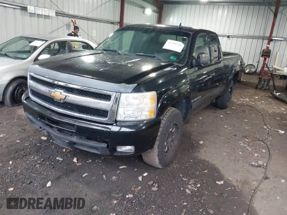 2009 Chevrolet Silverado 1500 LTZ with VIN 1GCEK39J29Z297231, listed as a IAAI auction lot 43394546 with 211,593 mi miles and . Bid and sale history available at DreamBid. Image 2.